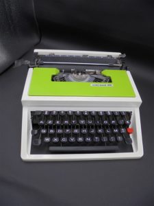 machine a ecrire underwood 315 vert vintage