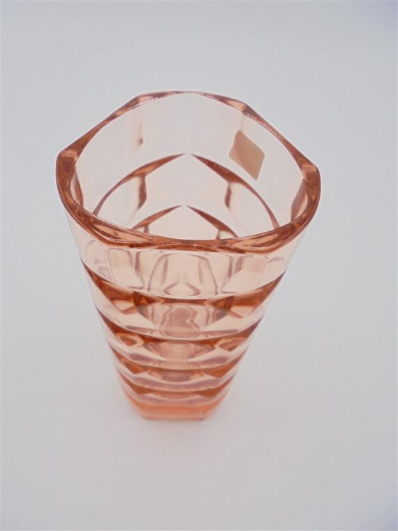 ancien petit vase verre rose