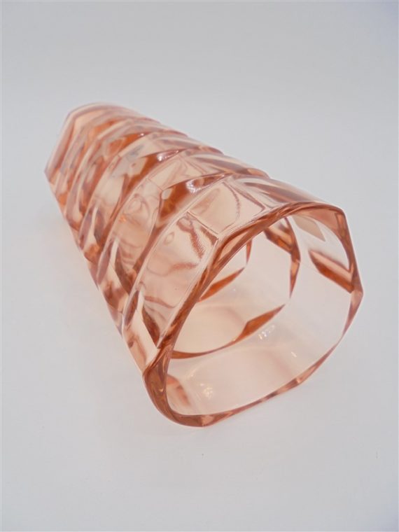 ancien petit vase verre rose