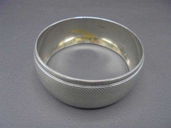 bracelet rond metal couleur argent
