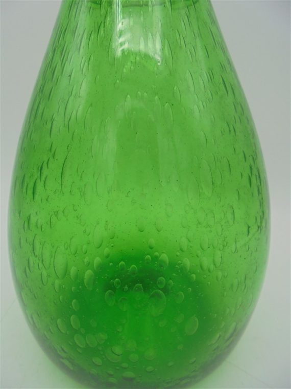 carafe verte verre bulle