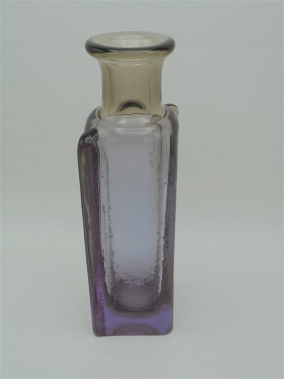 flacon vase verre ou cristal violet et brun fume