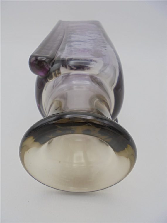 flacon vase verre ou cristal violet et brun fume