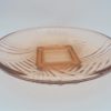 ancien plat art deco en verre rose translucide legerement creux