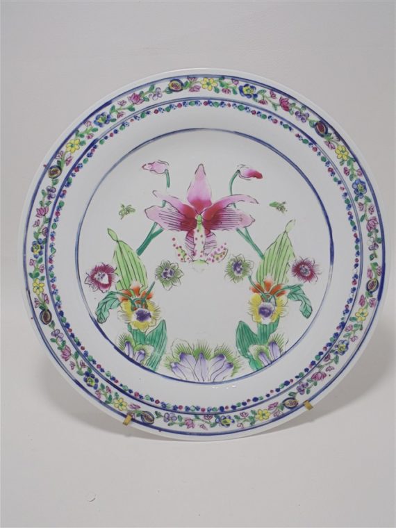 assiettes chinoises en porcelaine emaillee