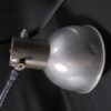 ancienne lampe d atelier fixation etau