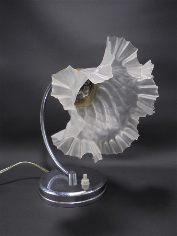 ancienne lampe jolie tulipe verre satine