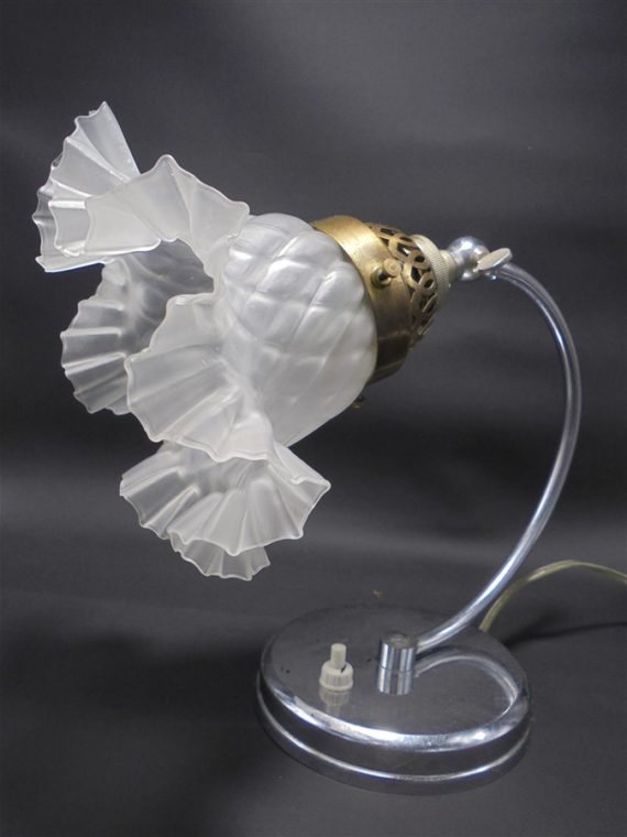 ancienne lampe jolie tulipe verre satine