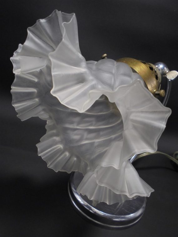 ancienne lampe jolie tulipe verre satine