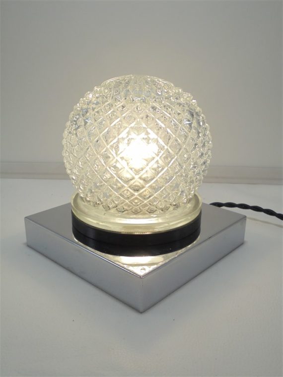 lampe chic luxe hillebrand globe verre pics socle chrome