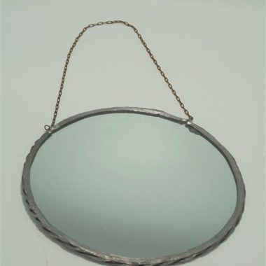 petit miroir rond avec chainette style barbier