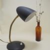 ancienne petite lampe de bureau vintage en metal granite noir