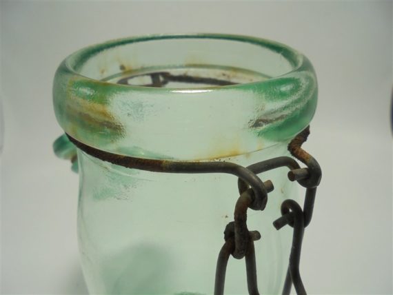 ancien bocal de conservation la lorraine verre vert d eau decor chardon