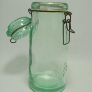 ancien bocal de conservation la lorraine verre vert d eau decor chardon