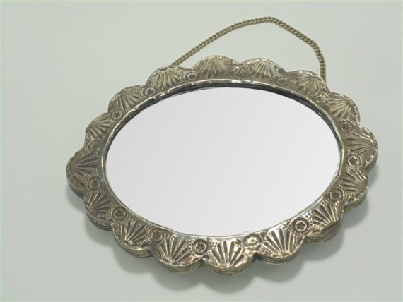 petit miroir turc ottoman miroir de sultan ovale a suspendre en argent repousse