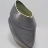 vase design en ceramique signe estelle lo verso
