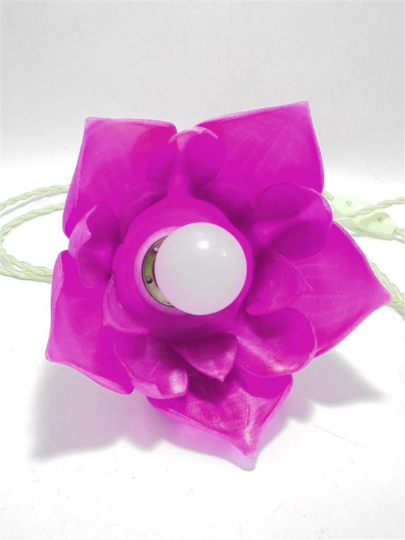 lampe baladeuse fleur fuchsia impression 3D rose