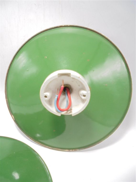 paire d appliques en tole emaillee verte