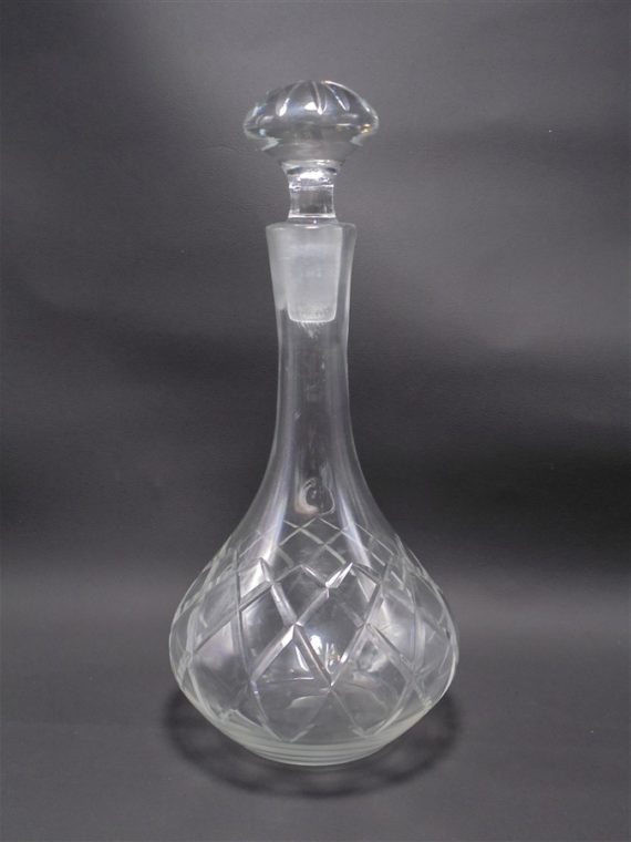 ancienne carafe en verre ou en cristal taille