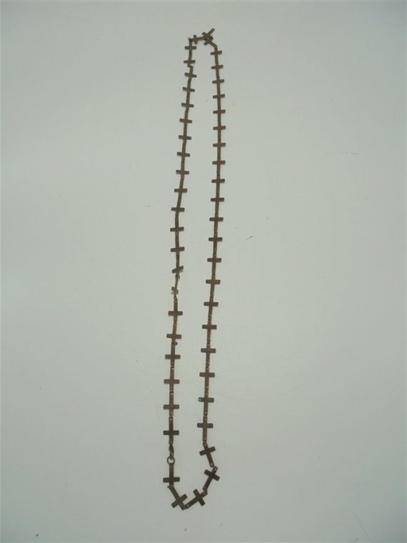 collier de petites croix
