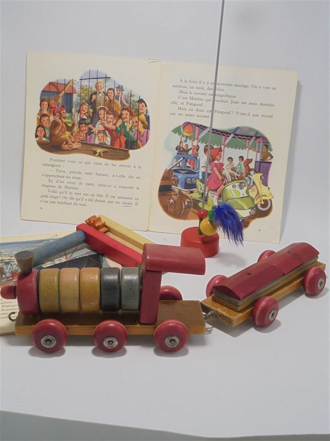 Jouet – Petit train en bois – Sélection Brocante