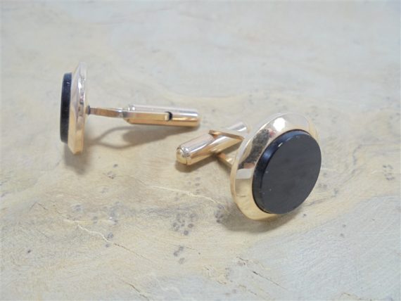 boutons de manchette