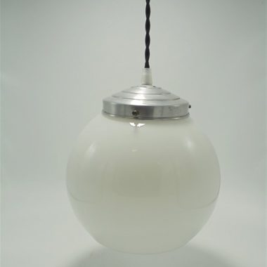 suspension globe opaline blanche