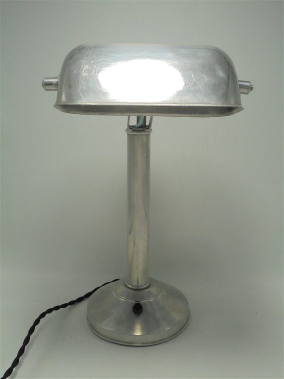 ancienne lampe de bureau