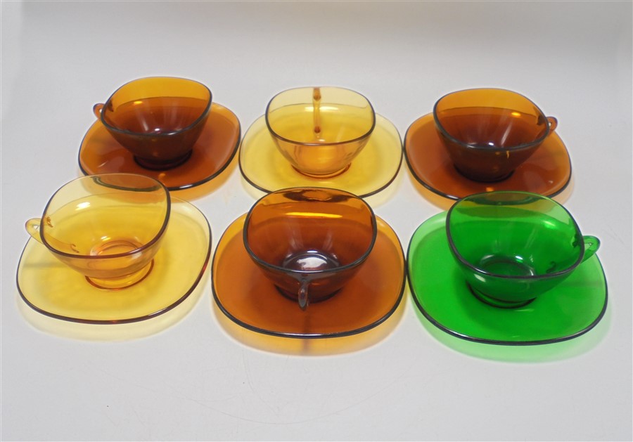 ensemble de 6 tasses vereco colorees