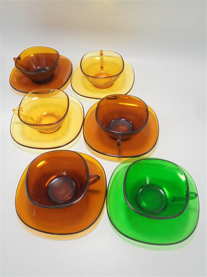 ensemble de 6 tasses vereco colorees