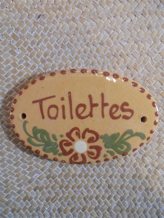 Plaque en terre cuite "toilettes"