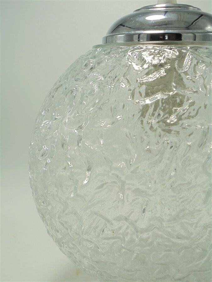 suspension globe en verre texture