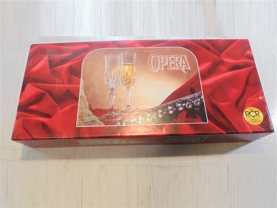 coffret de 6 flûtes à champagne en cristal modèle Opéra