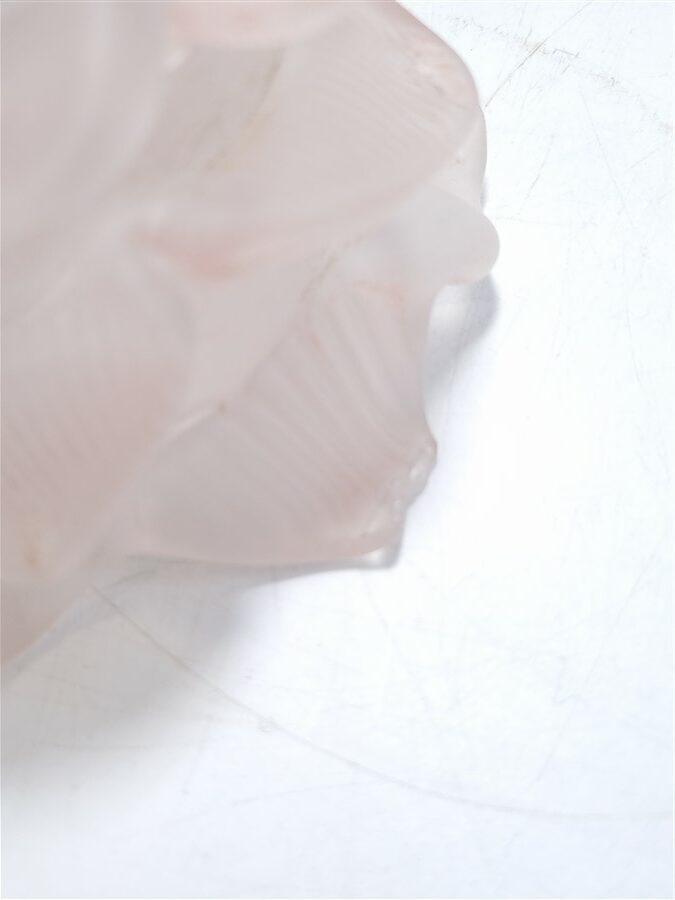 paire d appliques murales tulipes rose pale en pate de verre