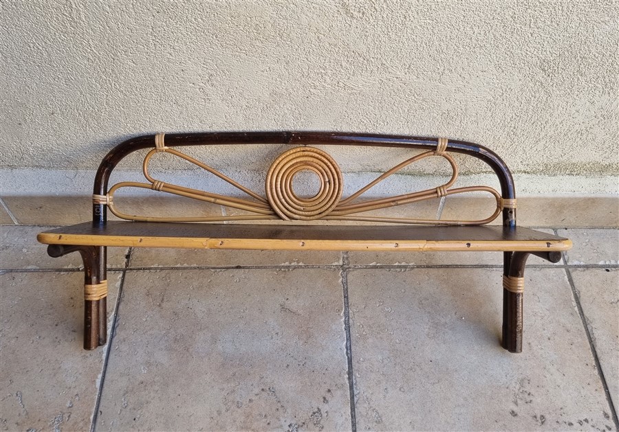 etagere murale vintage en rotin