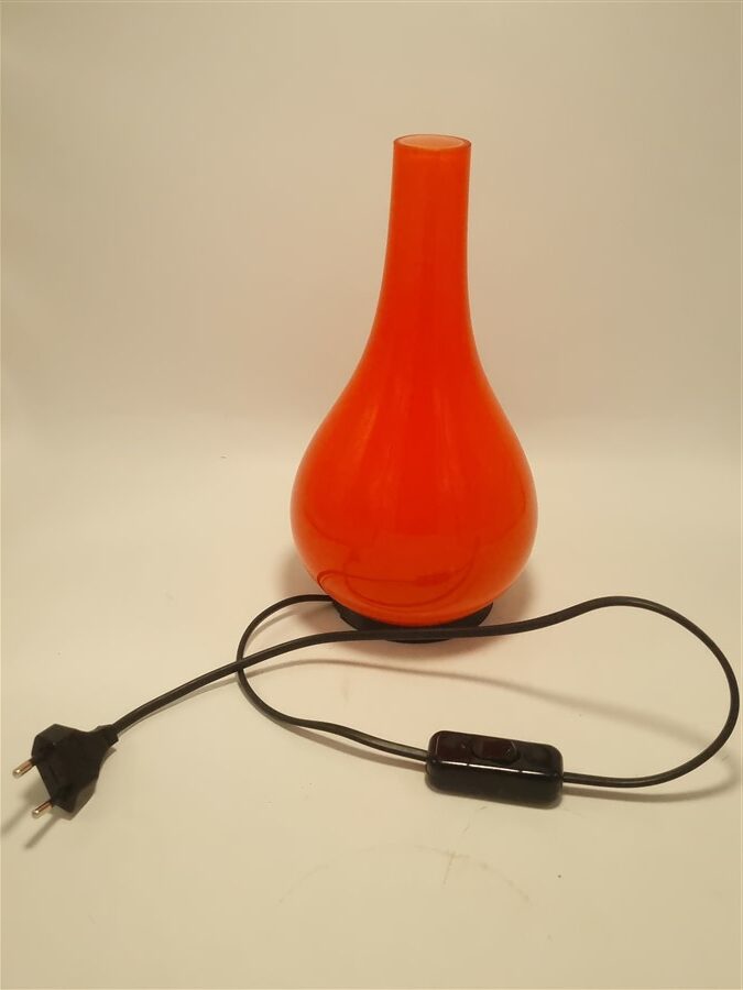 Lampe vintage en opaline orange