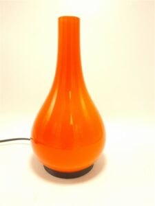 Lampe vintage en opaline orange