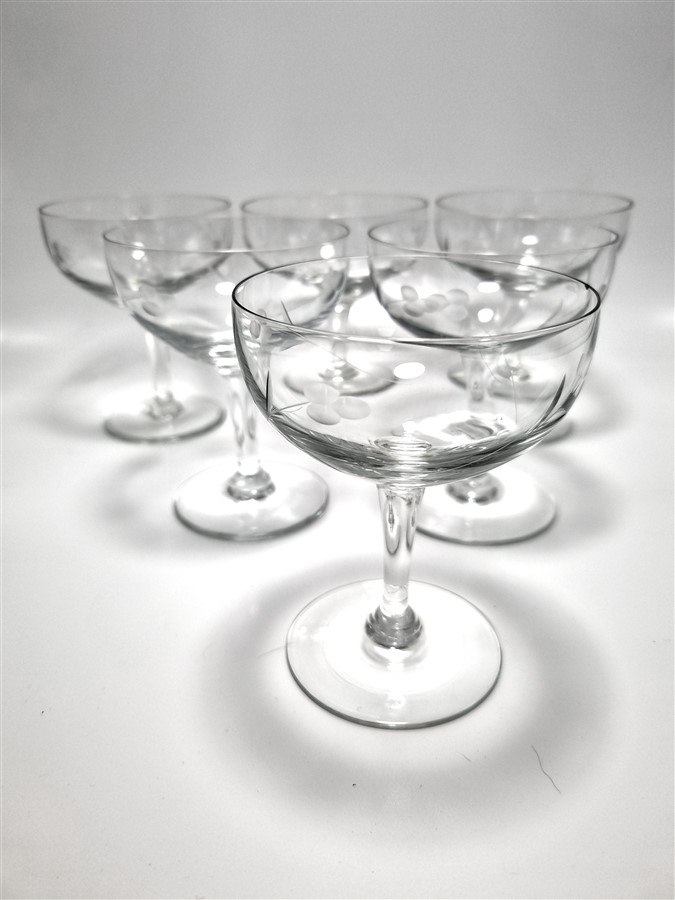 set de 6 anciennes coupes a champagne