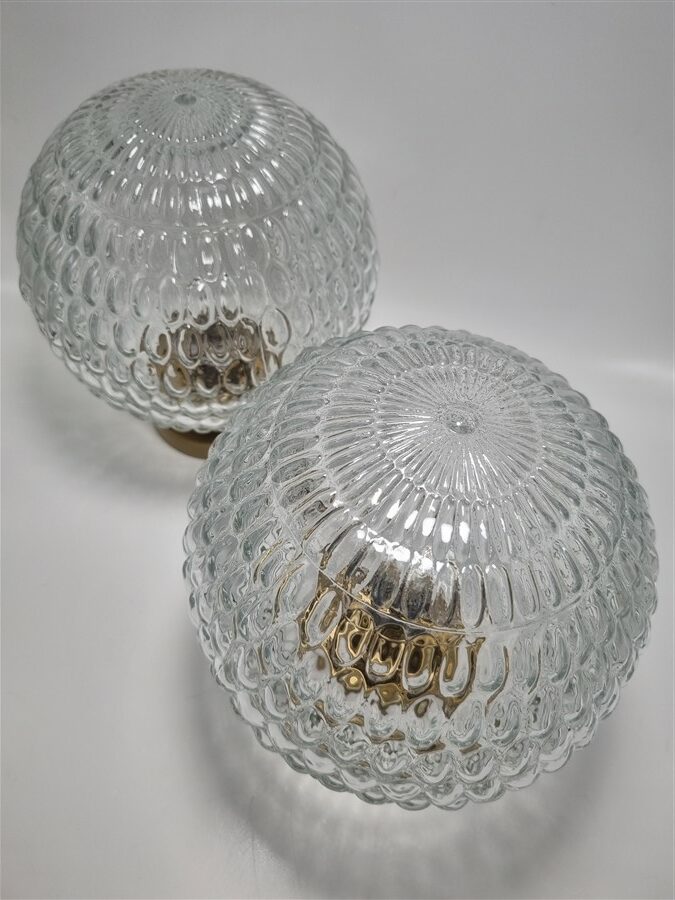 Paire de luminaires vintage (appliques, plafonniers ou suspensions)