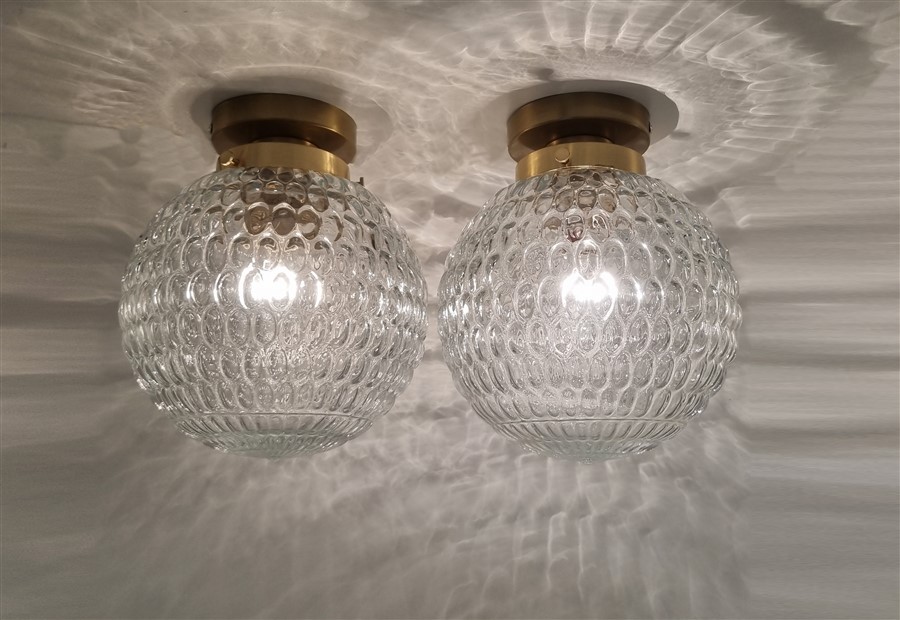 Paire de luminaires vintage (appliques, plafonniers ou suspensions)