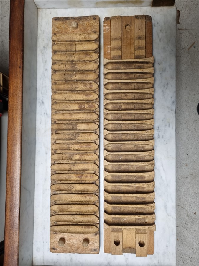 ancien moule sechoir a cigares