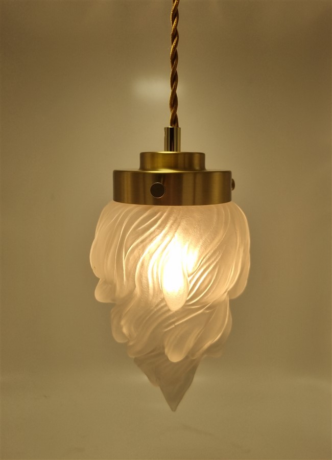 baladeuse globe vintage en forme de flamme