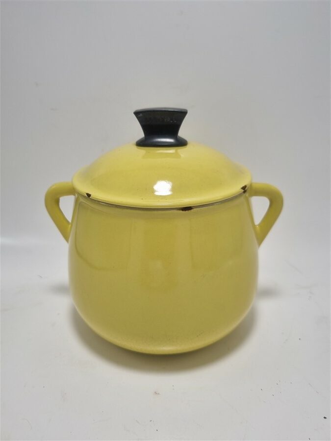 cocotte vintage en fonte von roll