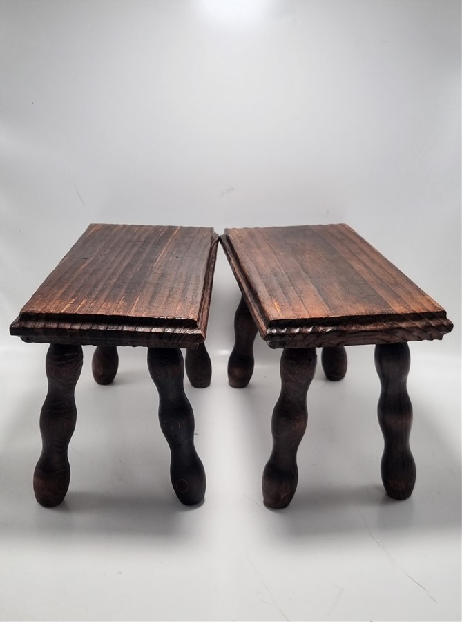 Paire de tabourets repose-pieds vintage