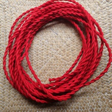 Cable tissu torsade couleur rouge