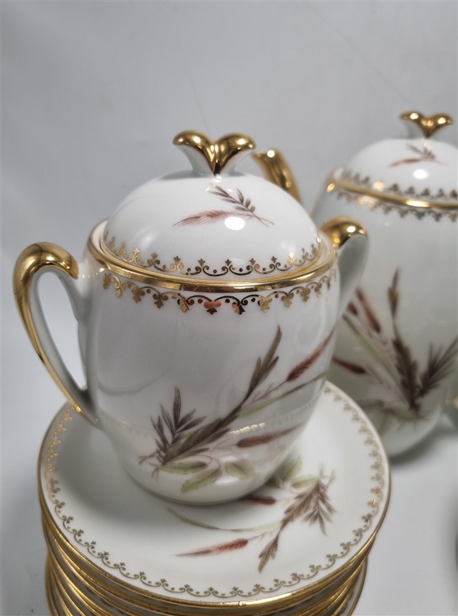 Service a cafe vintage en porcelaine