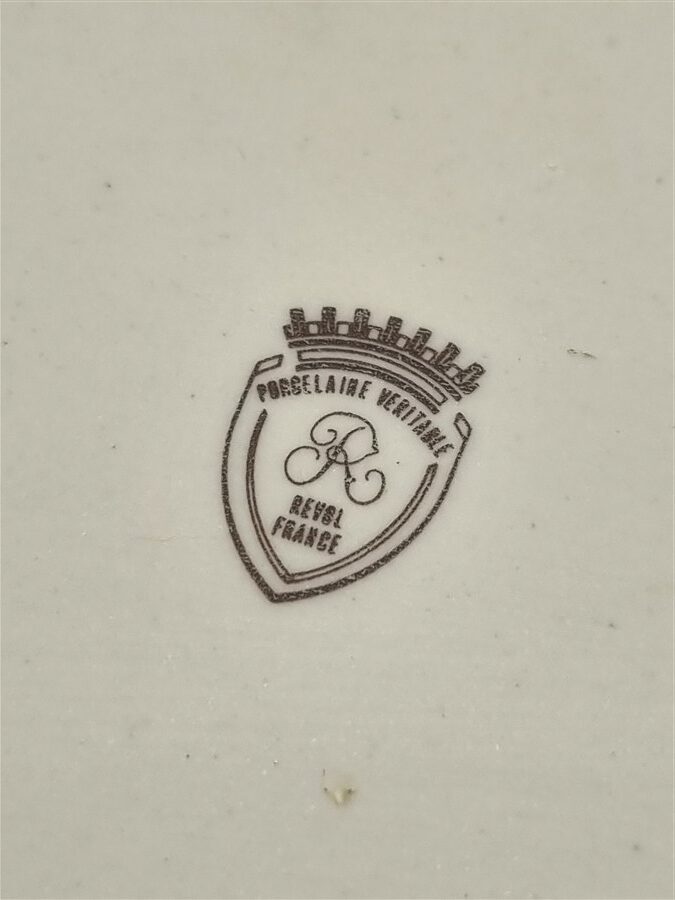Plat à cake en porcelaine