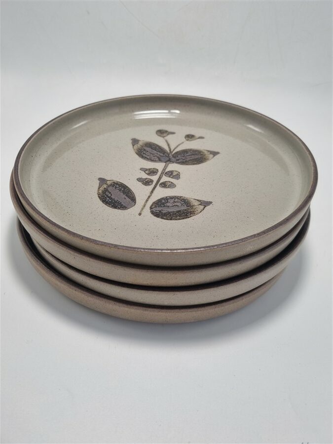 Assiettes vintage en grès de l'Arnon