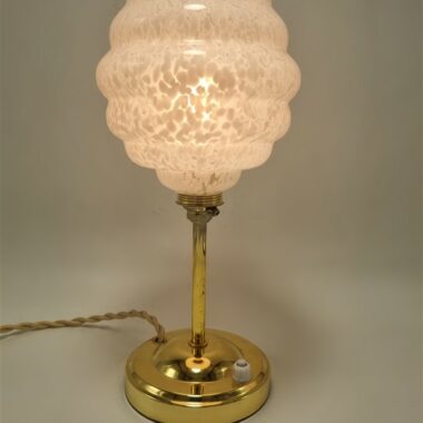 Lampe globe en verre mouchete