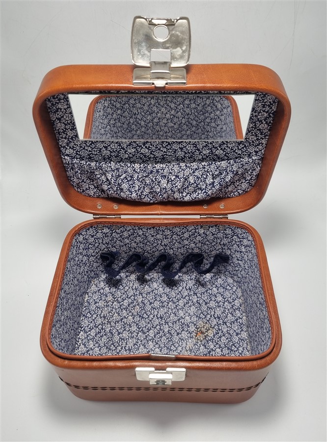 Vanity case vintage